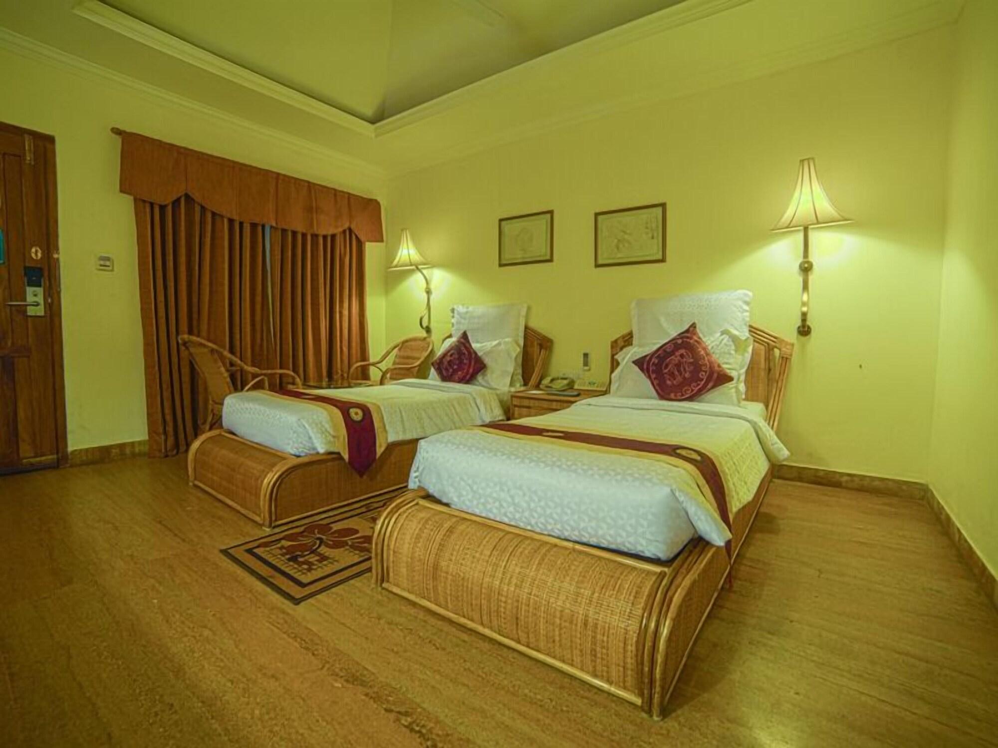 נדומבסרי Saj Earth Resort & Convention Center , Kochi מראה חיצוני תמונה